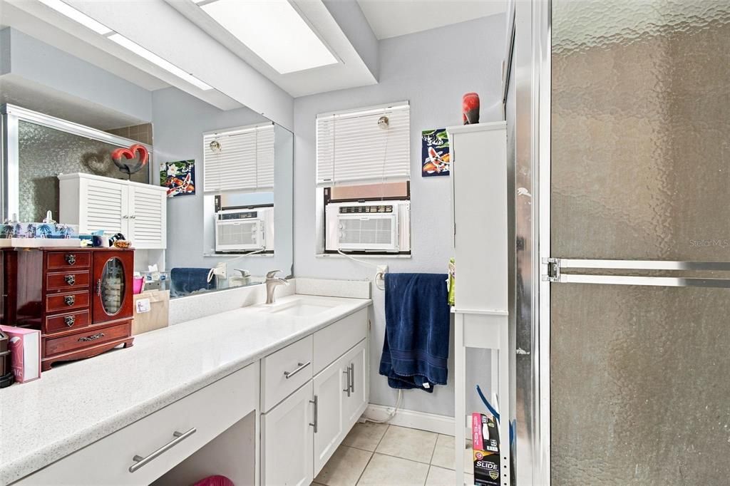 En Venta: $529,900 (3 camas, 2 baños, 1713 Pies cuadrados)