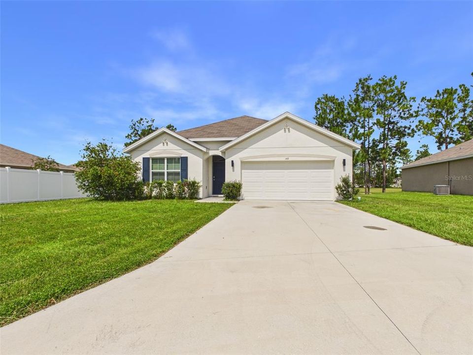 For Sale: $302,500 (4 beds, 2 baths, 1827 Square Feet)