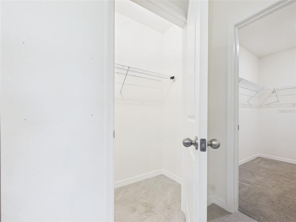 For Sale: $302,500 (4 beds, 2 baths, 1827 Square Feet)