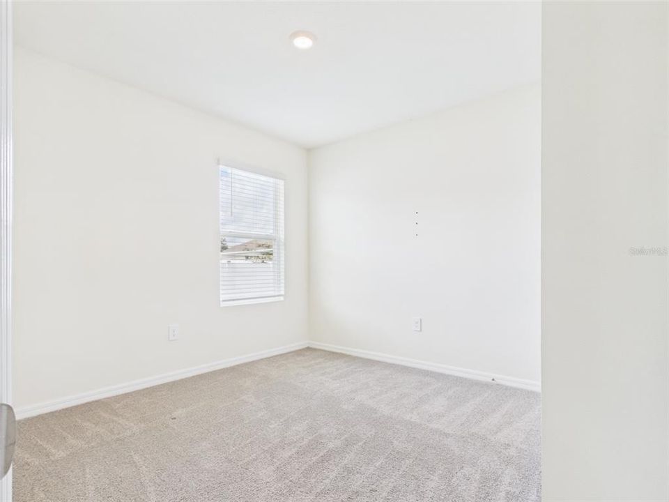 For Sale: $302,500 (4 beds, 2 baths, 1827 Square Feet)