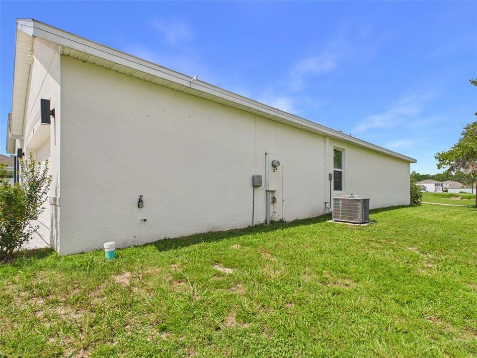For Sale: $302,500 (4 beds, 2 baths, 1827 Square Feet)