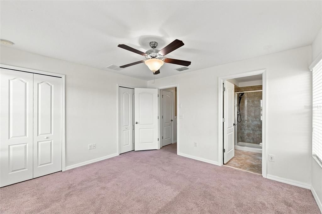 В аренду: $2,600 (4 спален, 3 ванн, 1612 Квадратных фут)