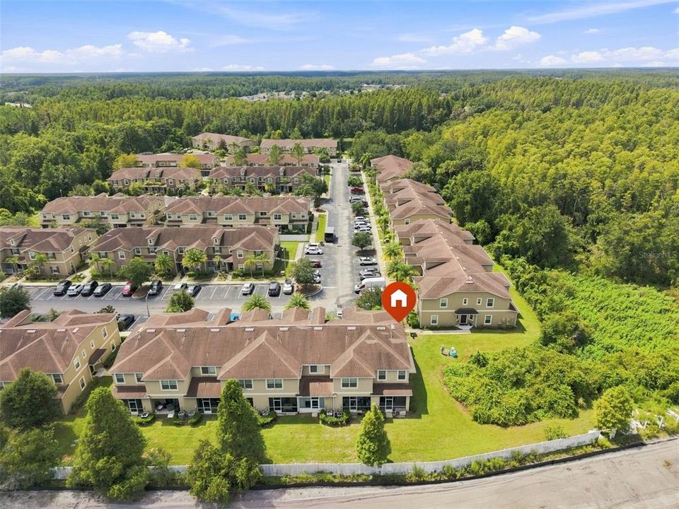 В аренду: $2,600 (4 спален, 3 ванн, 1612 Квадратных фут)