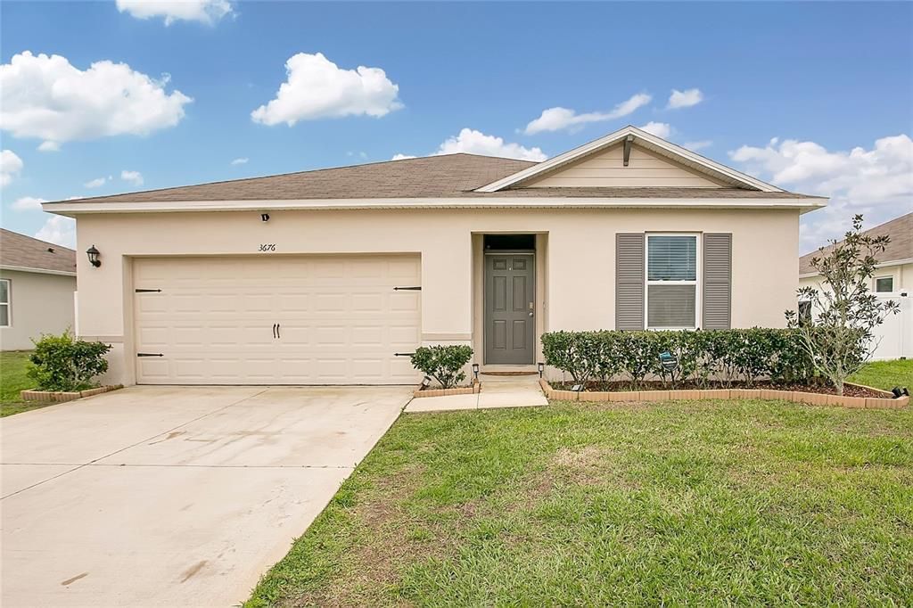 For Rent: $2,150 (3 beds, 2 baths, 1412 Square Feet)