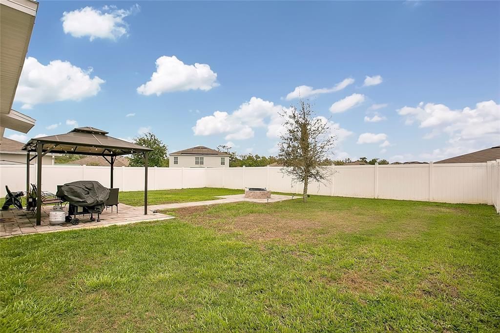 For Rent: $2,150 (3 beds, 2 baths, 1412 Square Feet)