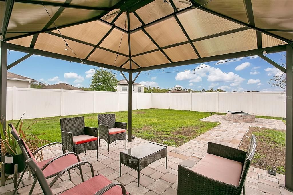 For Rent: $2,150 (3 beds, 2 baths, 1412 Square Feet)