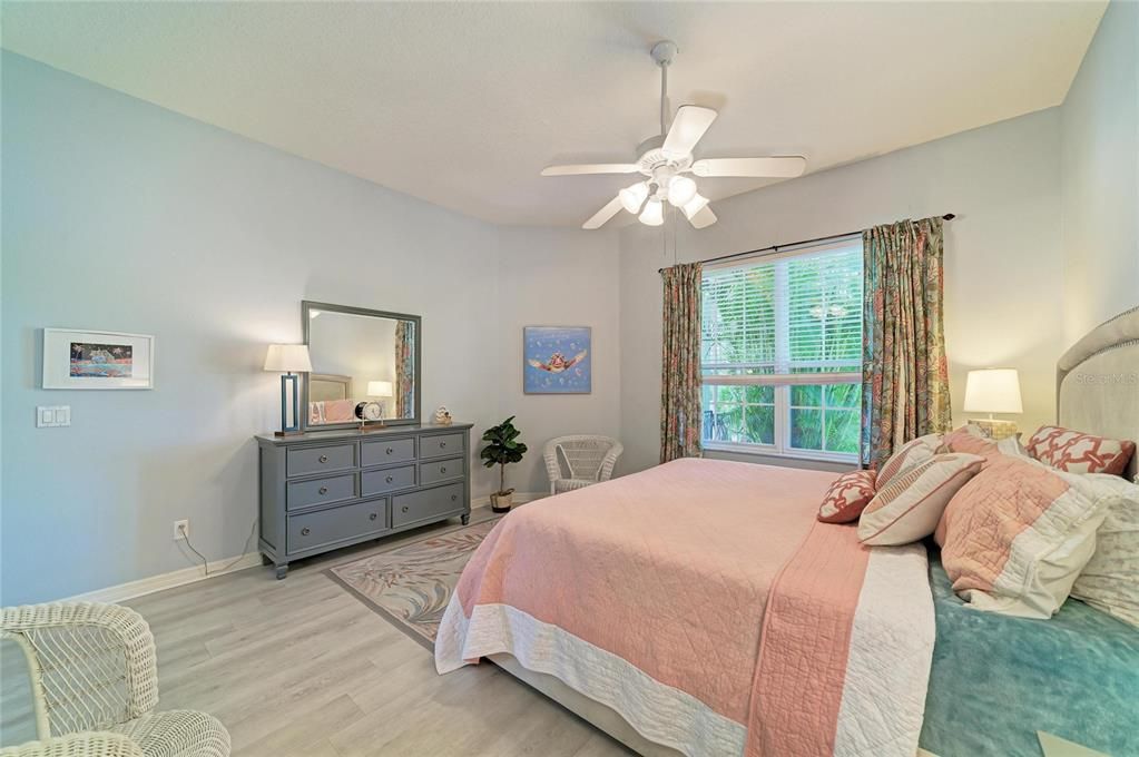 For Sale: $389,000 (3 beds, 2 baths, 1942 Square Feet)
