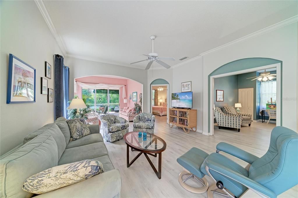 For Sale: $389,000 (3 beds, 2 baths, 1942 Square Feet)