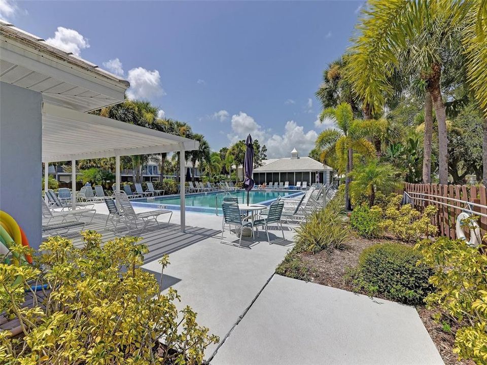 For Sale: $389,000 (3 beds, 2 baths, 1942 Square Feet)