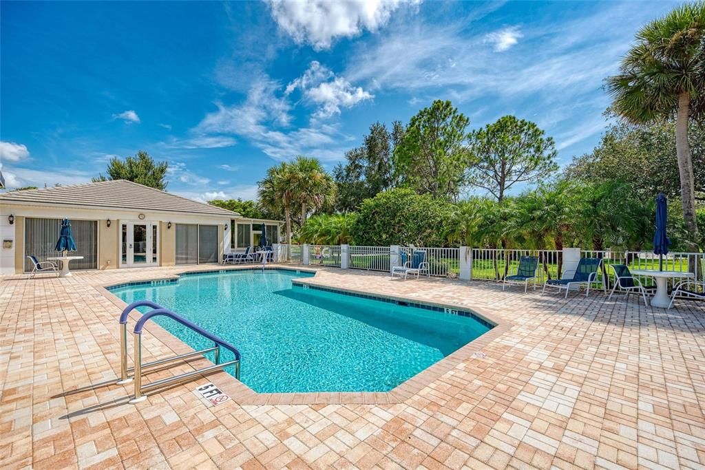 For Sale: $389,000 (3 beds, 2 baths, 1942 Square Feet)