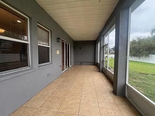 En Renta: $3,400 (5 camas, 3 baños, 3600 Pies cuadrados)