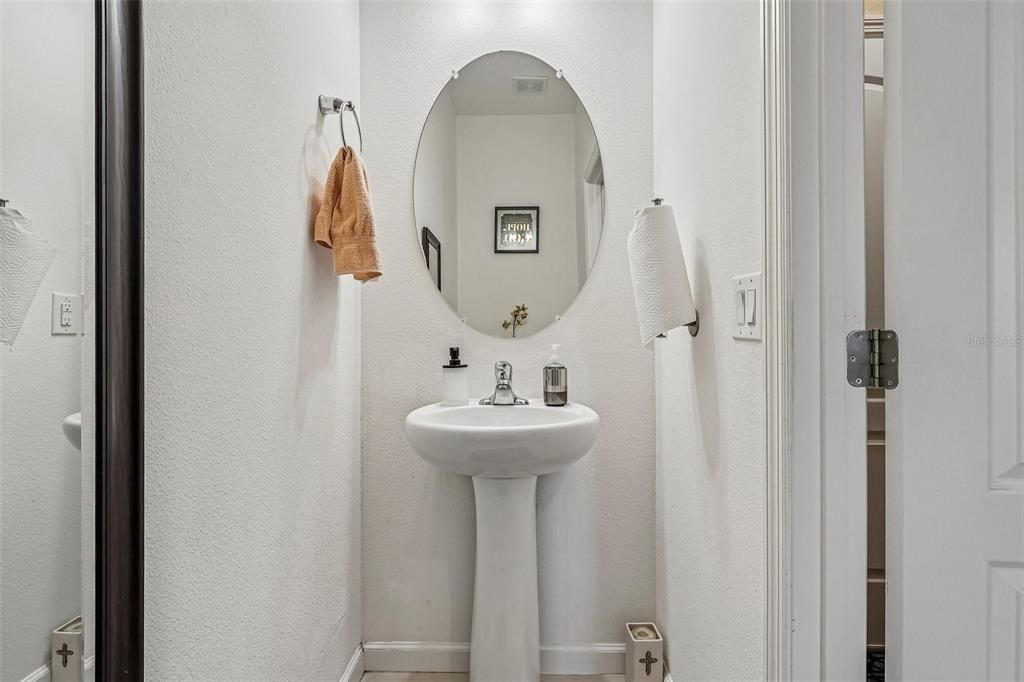 En Venta: $610,000 (3 camas, 2 baños, 2720 Pies cuadrados)