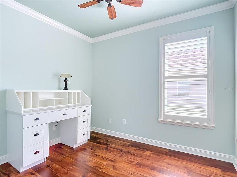 For Sale: $349,500 (2 beds, 2 baths, 1686 Square Feet)