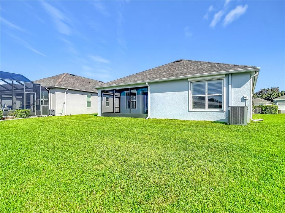 For Sale: $349,500 (2 beds, 2 baths, 1686 Square Feet)