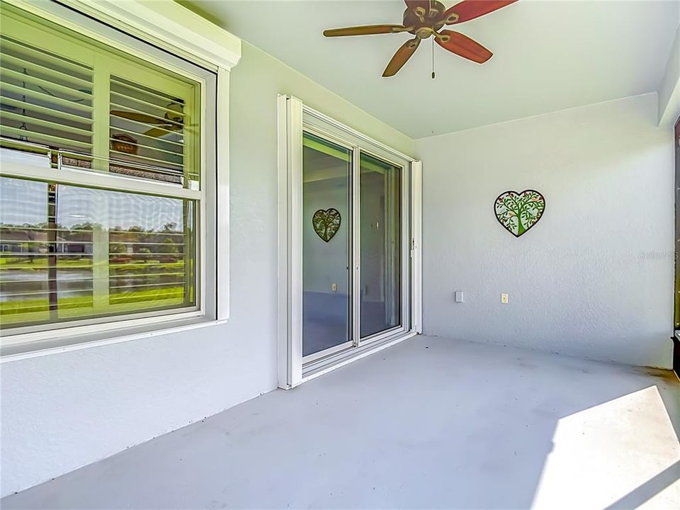 For Sale: $349,500 (2 beds, 2 baths, 1686 Square Feet)
