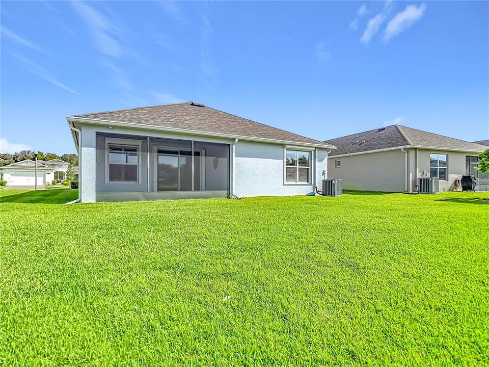 For Sale: $349,500 (2 beds, 2 baths, 1686 Square Feet)