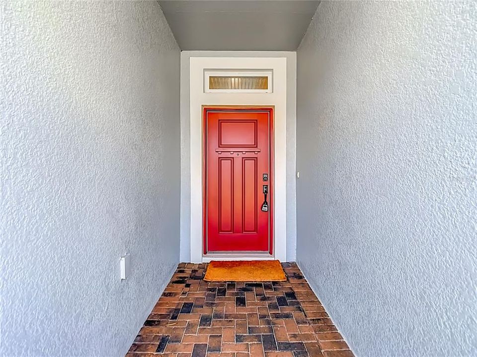 For Sale: $349,500 (2 beds, 2 baths, 1686 Square Feet)