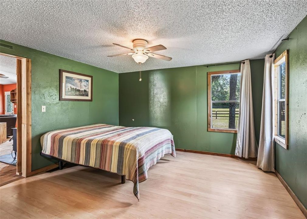 For Sale: $325,000 (2 beds, 2 baths, 1974 Square Feet)