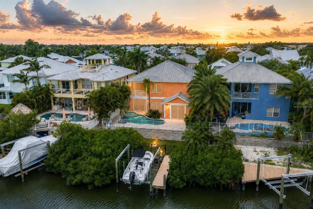 For Sale: $915,000 (4 beds, 3 baths, 3177 Square Feet)