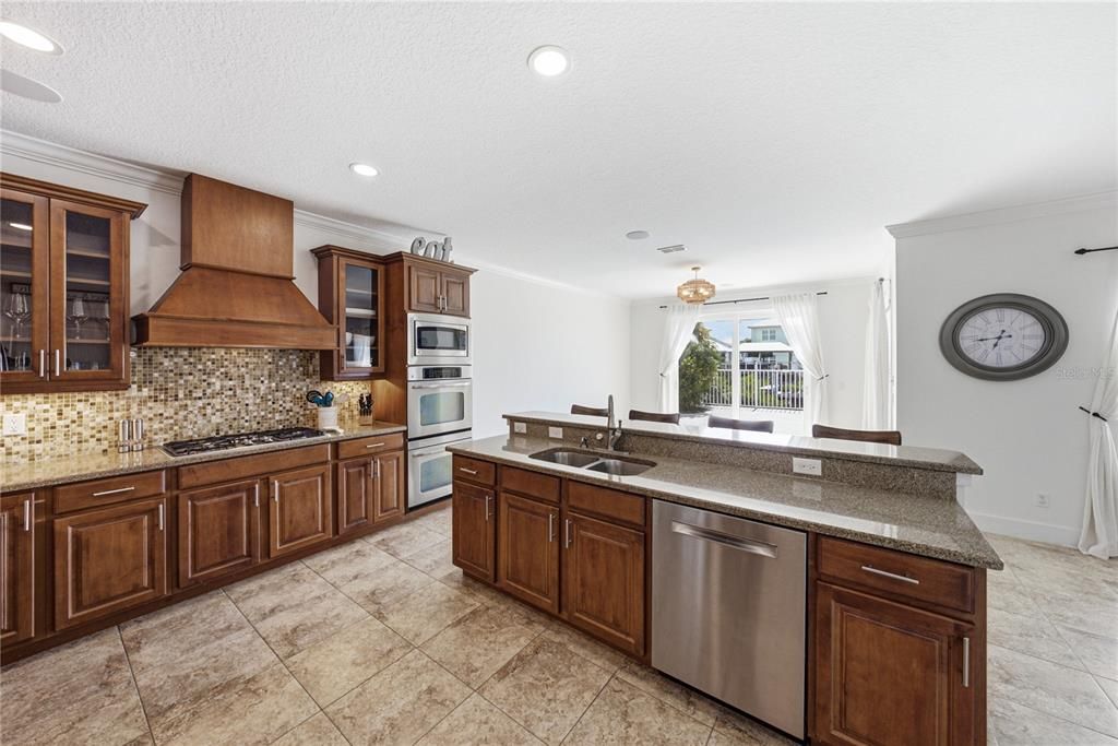 For Sale: $915,000 (4 beds, 3 baths, 3177 Square Feet)