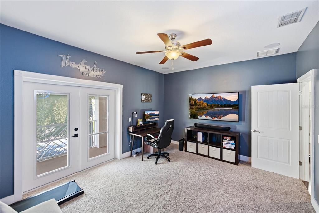 For Sale: $915,000 (4 beds, 3 baths, 3177 Square Feet)