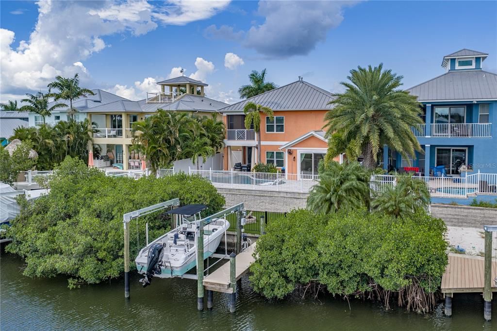 For Sale: $915,000 (4 beds, 3 baths, 3177 Square Feet)