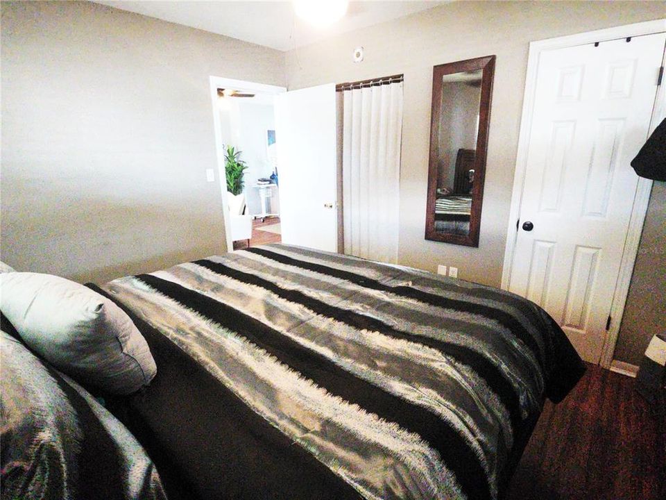 For Sale: $299,900 (3 beds, 2 baths, 1392 Square Feet)