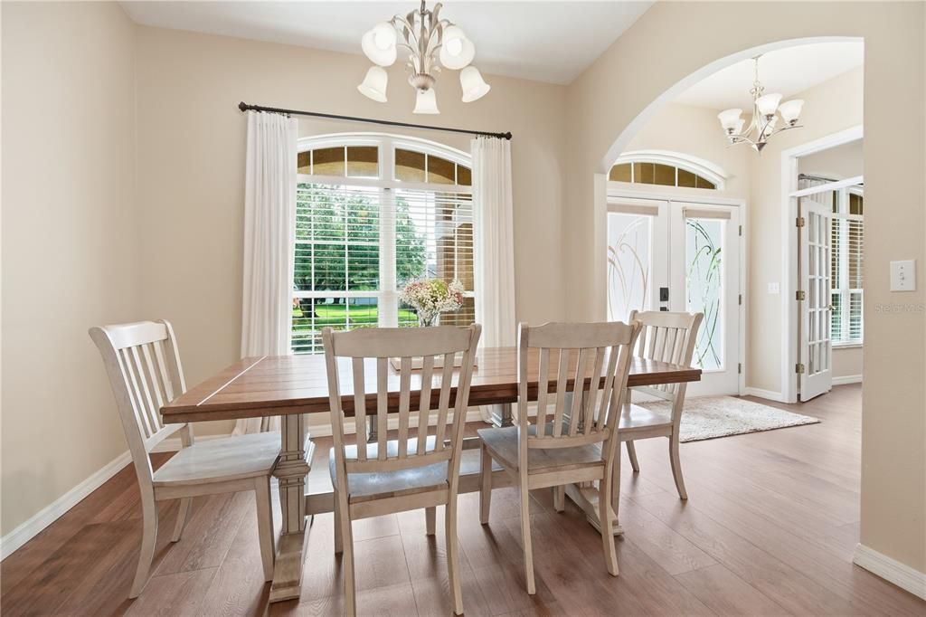 For Sale: $479,000 (4 beds, 3 baths, 2050 Square Feet)