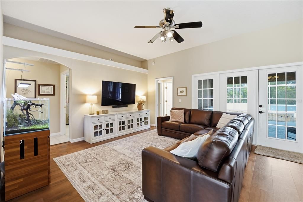 For Sale: $479,000 (4 beds, 3 baths, 2050 Square Feet)