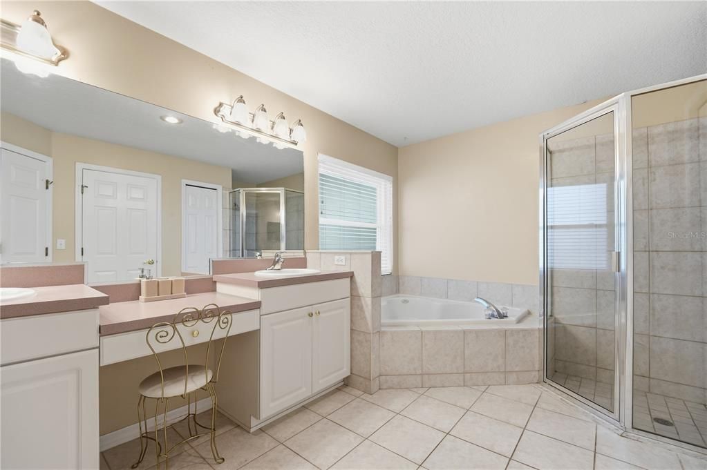 For Sale: $479,000 (4 beds, 3 baths, 2050 Square Feet)