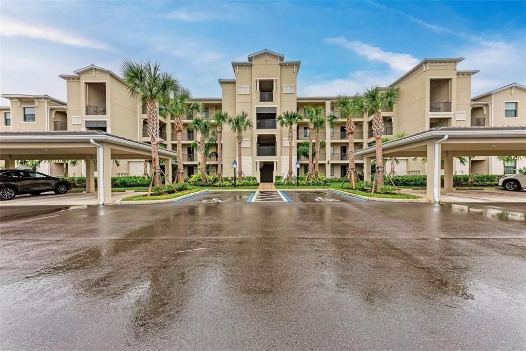 For Sale: $305,900 (2 beds, 2 baths, 1142 Square Feet)