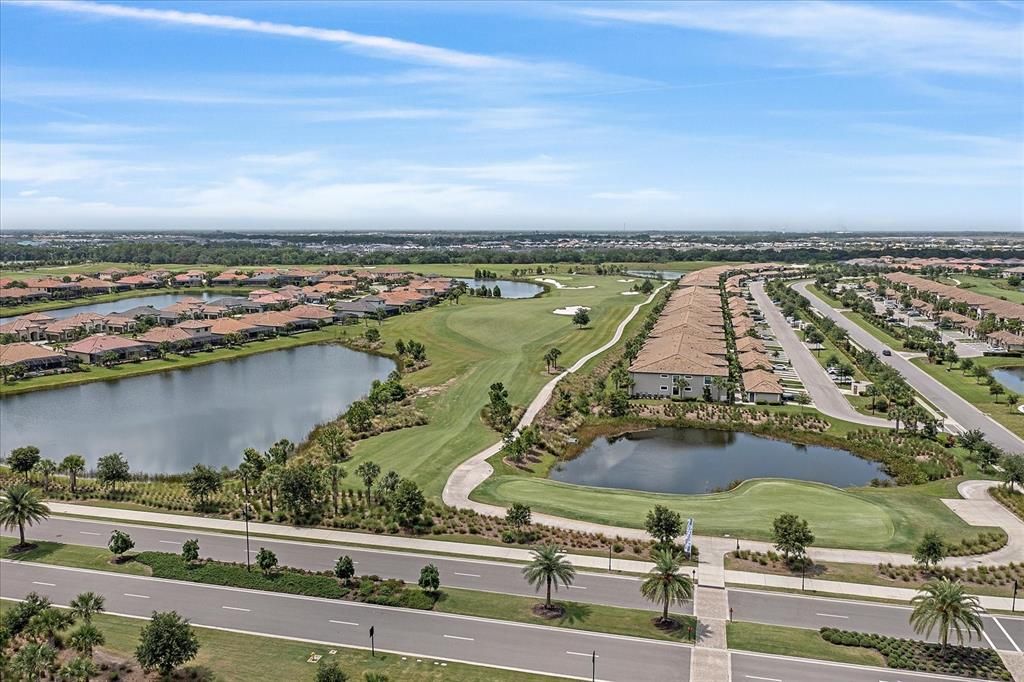 For Sale: $305,900 (2 beds, 2 baths, 1142 Square Feet)