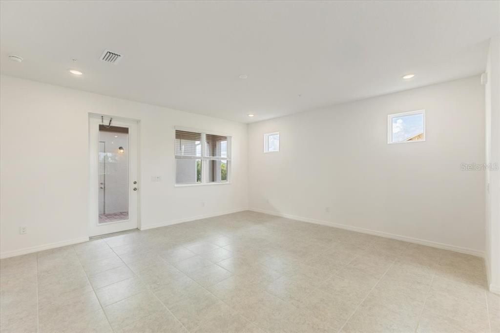 For Sale: $377,220 (3 beds, 2 baths, 1777 Square Feet)