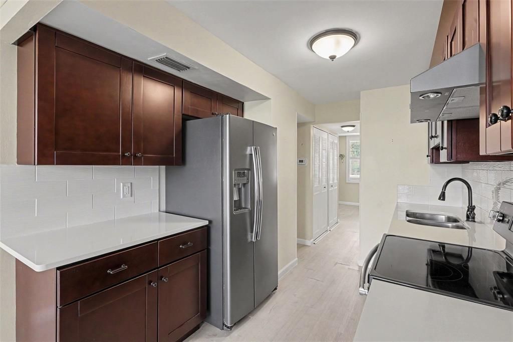 En Venta: $95,000 (1 camas, 1 baños, 930 Pies cuadrados)