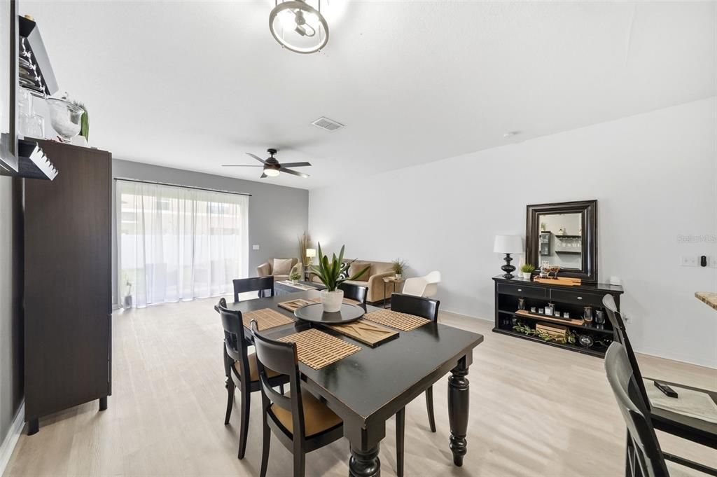 En Venta: $315,000 (3 camas, 2 baños, 2010 Pies cuadrados)