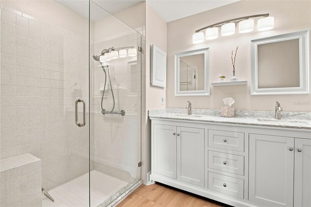 For Sale: $450,000 (2 beds, 2 baths, 1903 Square Feet)