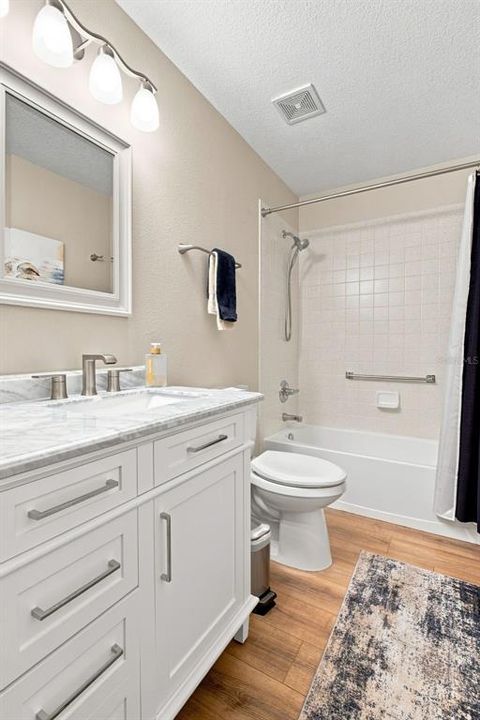 For Sale: $450,000 (2 beds, 2 baths, 1903 Square Feet)