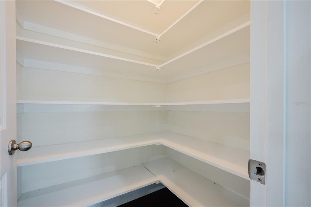 En Renta: $3,500 (4 camas, 3 baños, 2812 Pies cuadrados)
