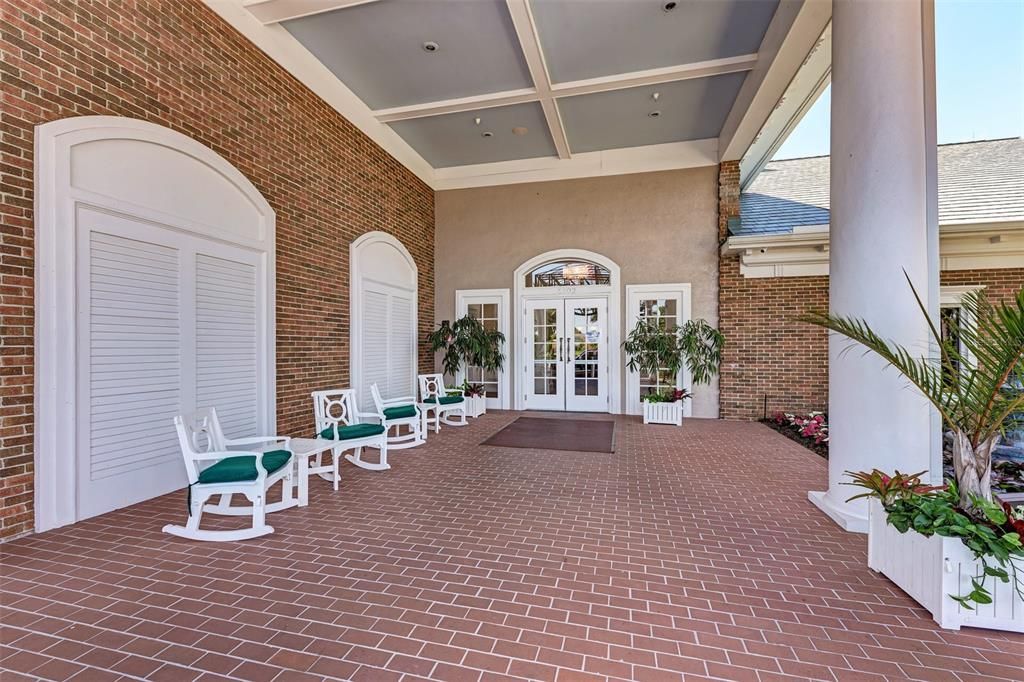 For Sale: $199,000 (2 beds, 2 baths, 1352 Square Feet)