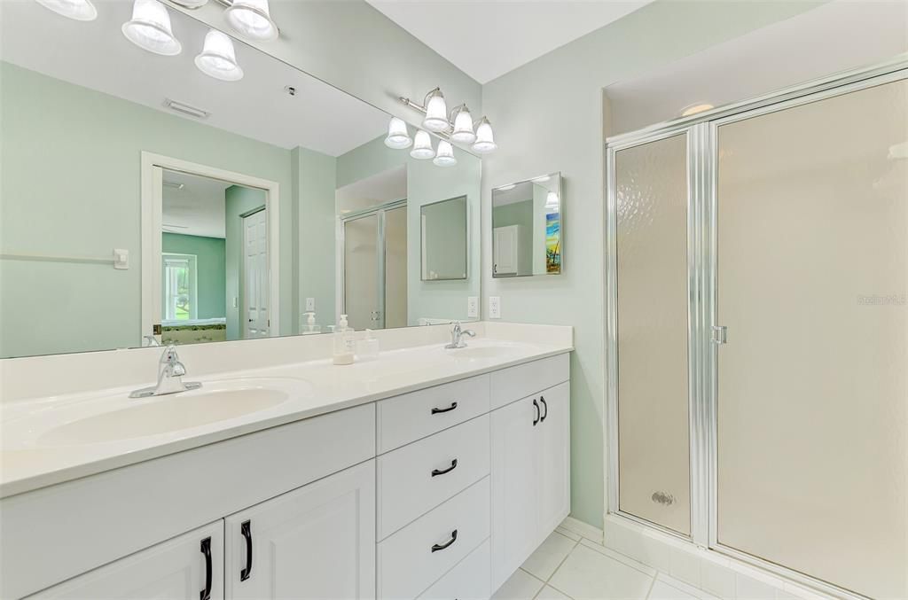 For Sale: $199,000 (2 beds, 2 baths, 1352 Square Feet)