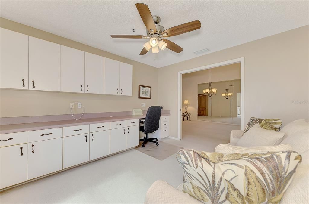 For Sale: $199,000 (2 beds, 2 baths, 1352 Square Feet)
