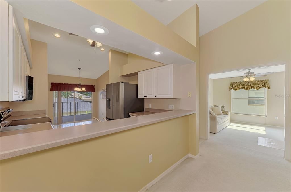 For Sale: $199,000 (2 beds, 2 baths, 1352 Square Feet)