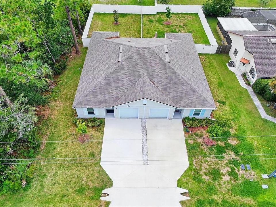For Sale: $290,000 (3 beds, 2 baths, 1198 Square Feet)