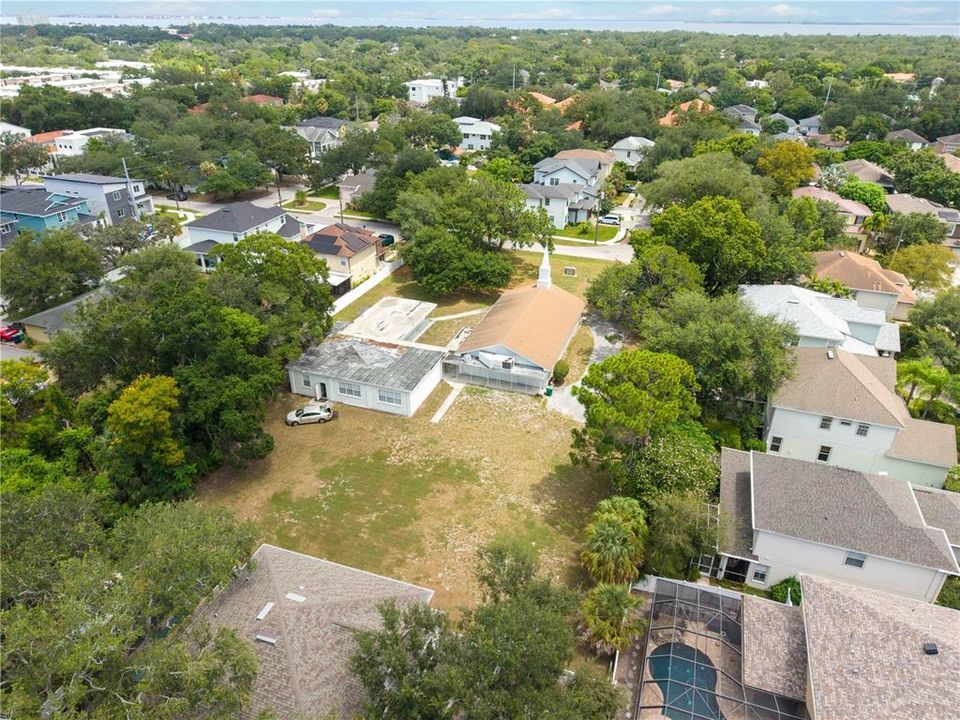 For Sale: $1,300,000 (1.08 acres)