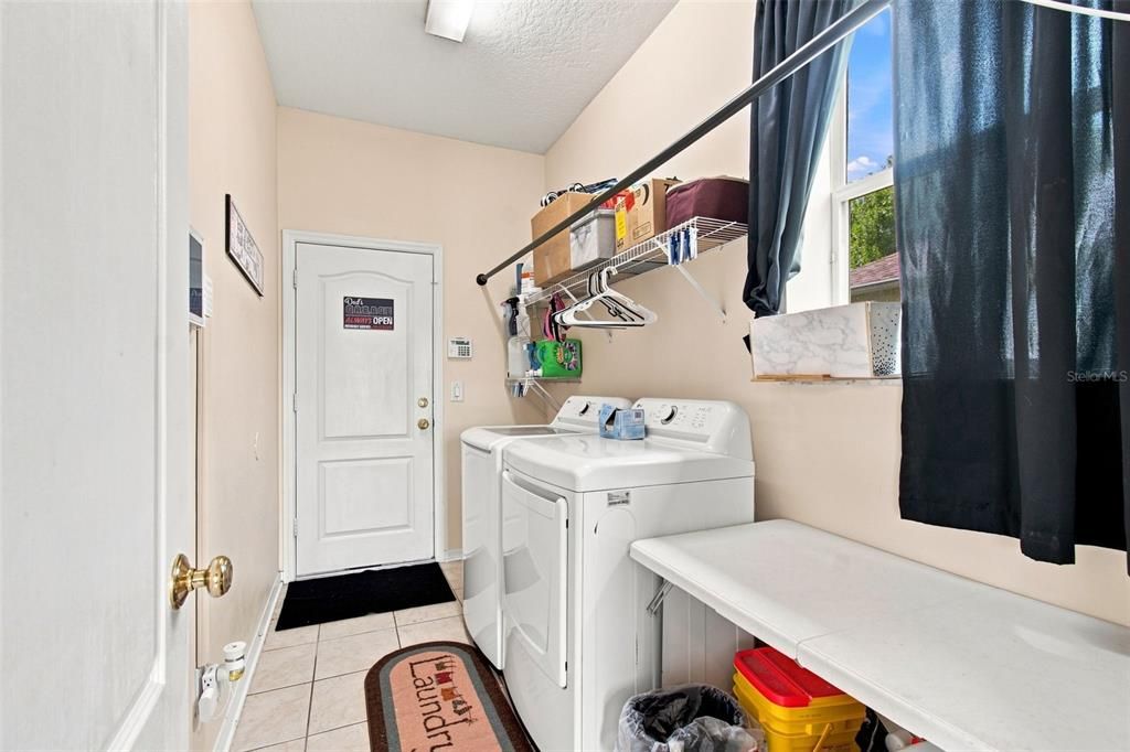 En Venta: $514,900 (4 camas, 2 baños, 2539 Pies cuadrados)