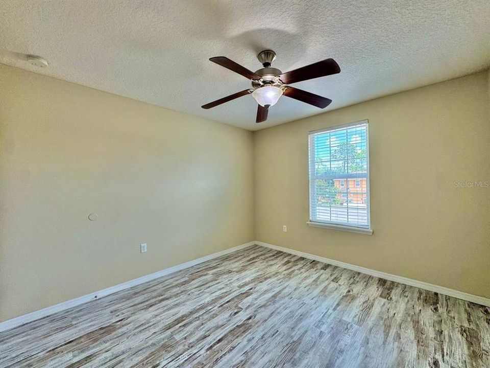 For Rent: $2,100 (3 beds, 2 baths, 1644 Square Feet)