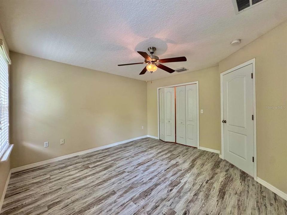 For Rent: $2,100 (3 beds, 2 baths, 1644 Square Feet)