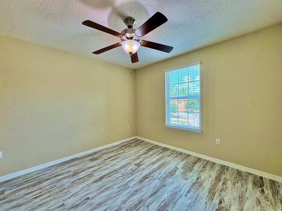 For Rent: $2,100 (3 beds, 2 baths, 1644 Square Feet)