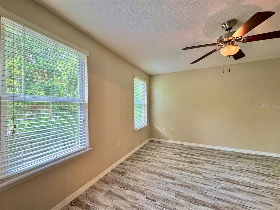 For Rent: $2,100 (3 beds, 2 baths, 1644 Square Feet)