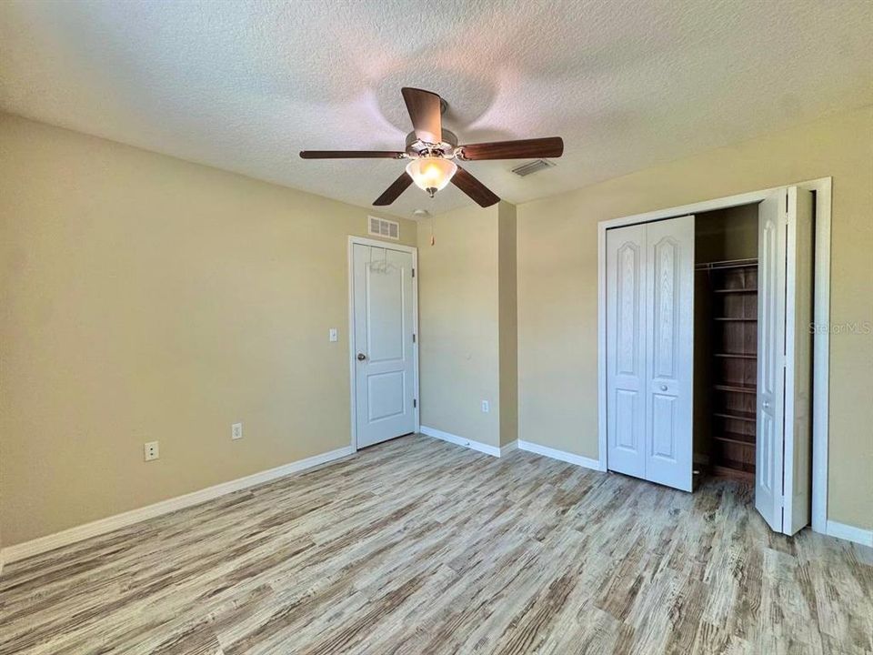 For Rent: $2,100 (3 beds, 2 baths, 1644 Square Feet)